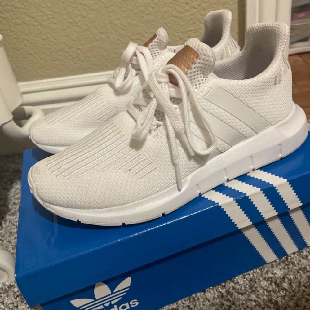 ADIDAS   RUN SHOES CLOUD WHITE - Picture 7 of 7